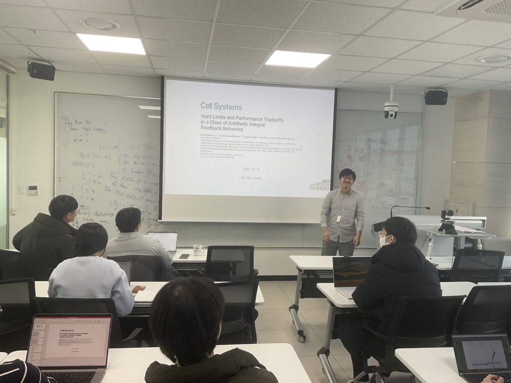 Eui Min Jung gave a talk on “Hard Limits and Performance Tradeoffs in a Class of Antithetic Integral Feedback Networks” at the BIMAG journal club