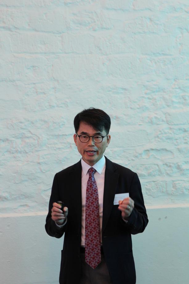 Associate Director Je-Geun Park