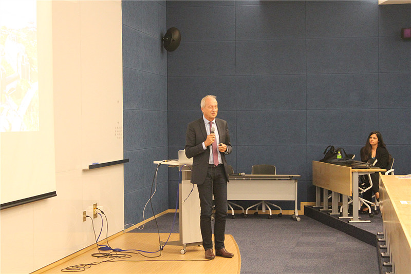 Lecture by Dr. Gruss.