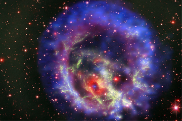 4개의 중성자만으로 이루어진 기묘한 원자핵 관측