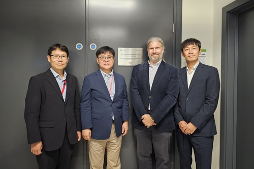IBS Establishes Collaborative Research Lab at University of Cambridge