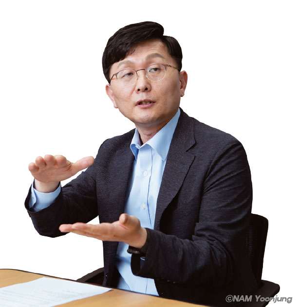 LEE Zonghoon, Group Leader